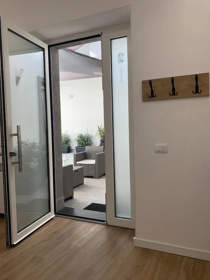 Rosato Suites 2 - Appartamento Moderno E Confortevole Con Spazio Esterno Tra Mondello E Il Centro Storico Palermo Italia