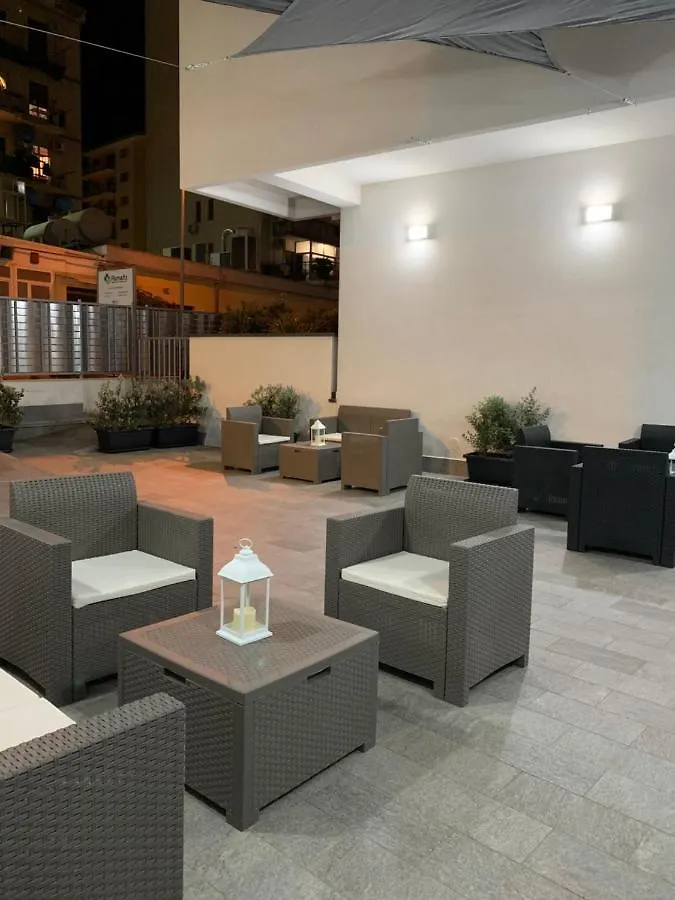 Rosato Suites 2 - Appartamento Moderno E Confortevole Con Spazio Esterno Tra Mondello E Il Centro Storico Palermo