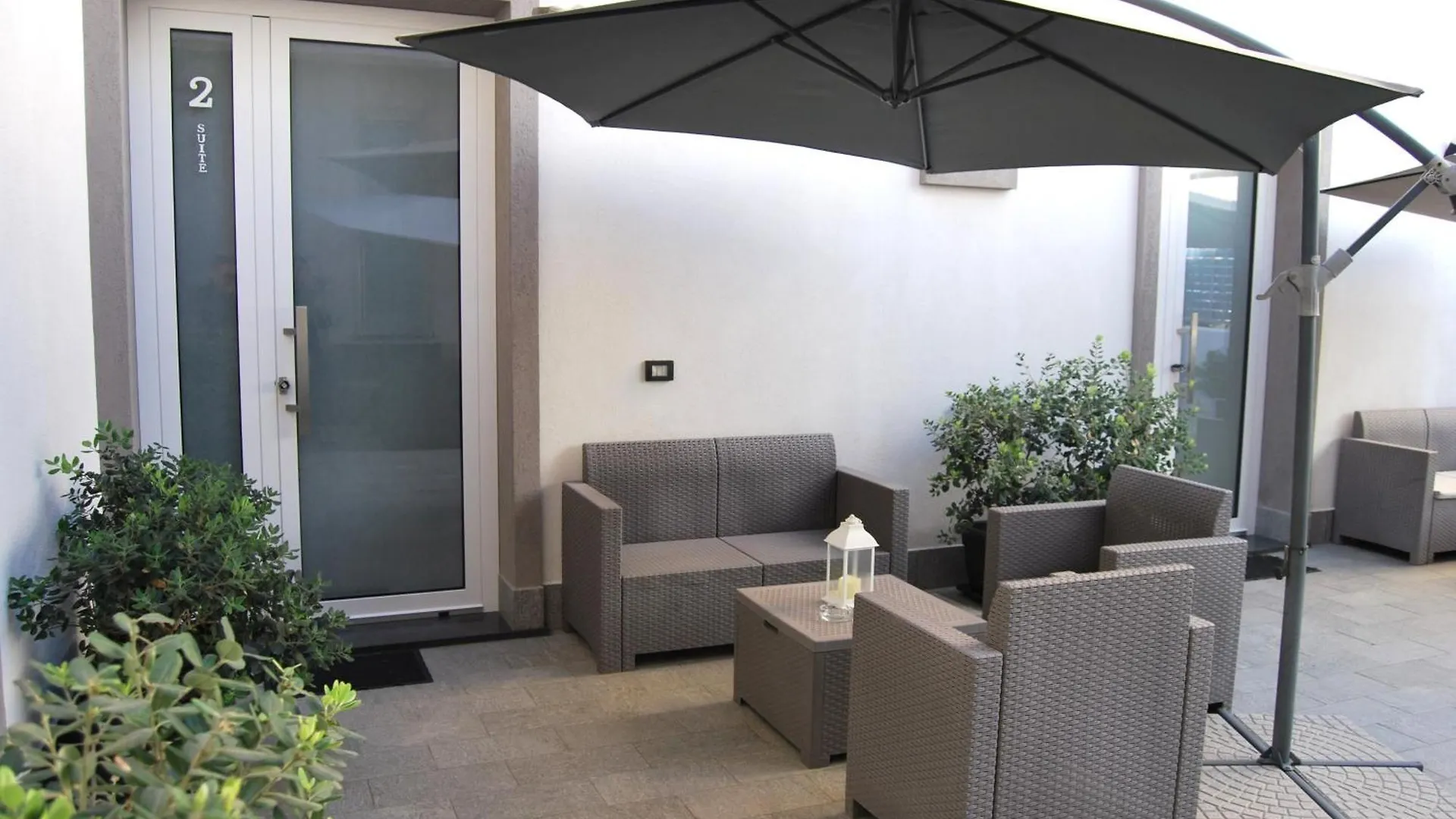 Apartment Rosato Suites 2 - Appartamento Moderno E Confortevole Con Spazio Esterno Tra Mondello E Il Centro Storico Palermo